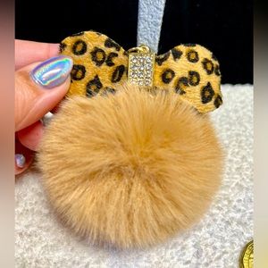 🖤furry purse bling key chain with Dalmatian like spots and gold accent
